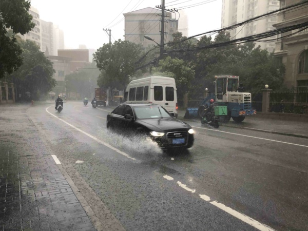 安徽遭遇大暴雨，土壤墑情持續(xù)過多